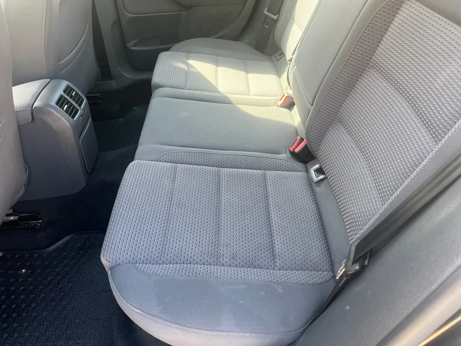 VW Golf 2.0 - изображение 7