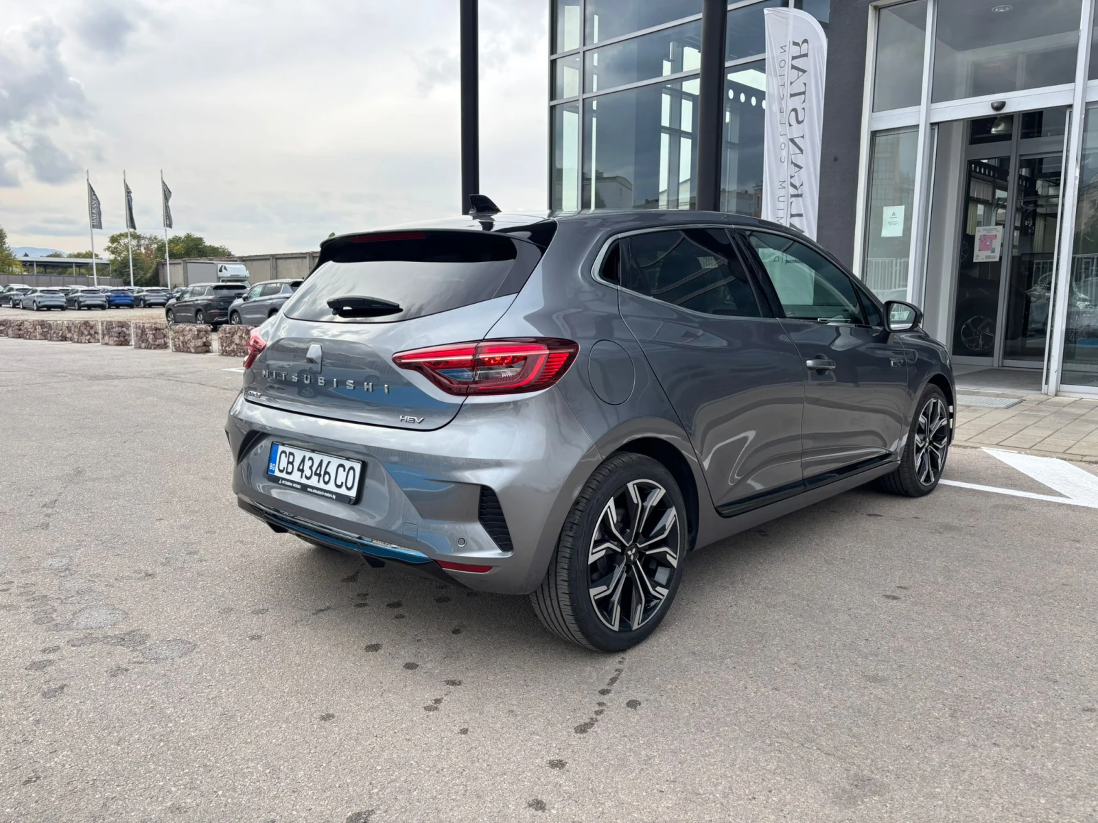 Mitsubishi Colt 1.6 HEV INTENSE - изображение 5