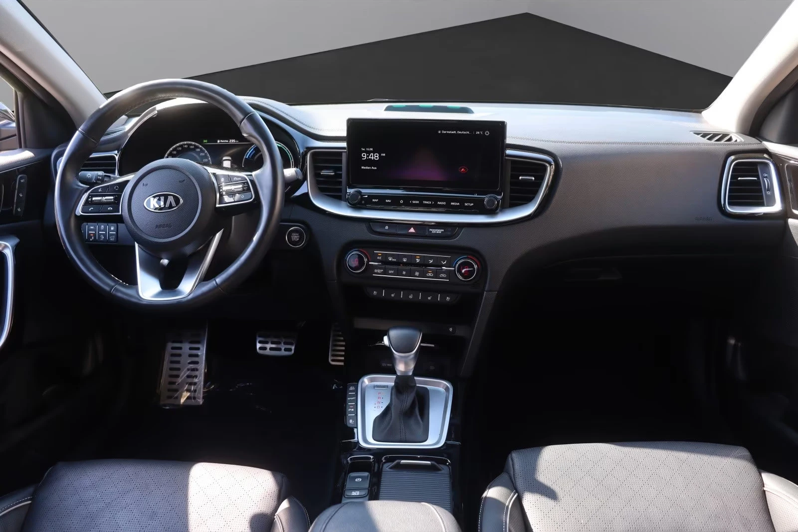 Kia XCeed PHEV1.6/141HP/PLATINUM/PANO/DIGITAL/768v | Mobile.bg   12