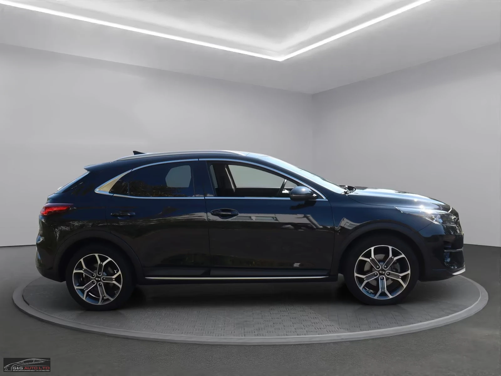 Kia XCeed PHEV1.6/141HP/PLATINUM/PANO/DIGITAL/768v - изображение 6