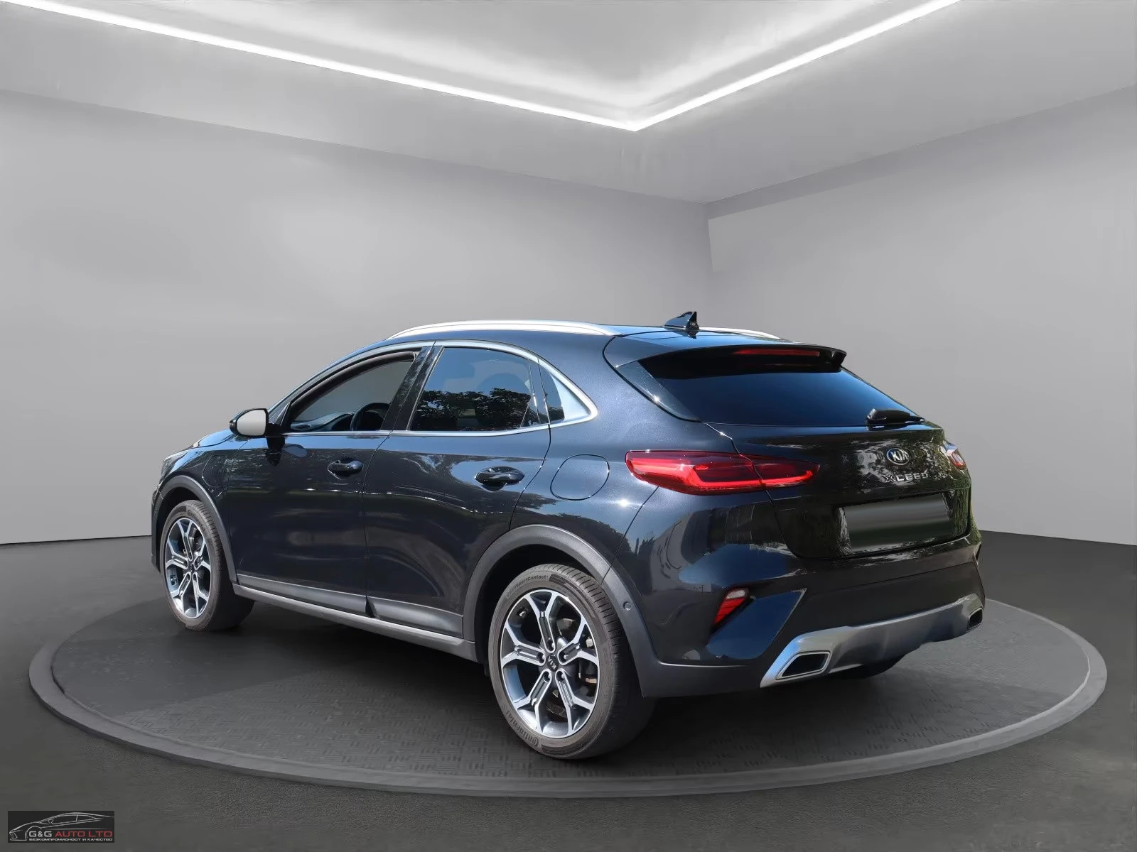 Kia XCeed PHEV1.6/141HP/PLATINUM/PANO/DIGITAL/768v - изображение 4