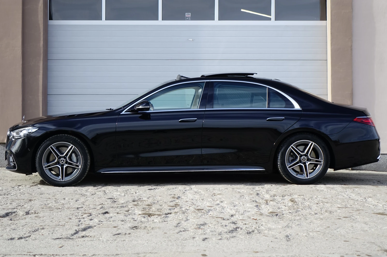 Mercedes-Benz S 580 EXCLUSIVE* AMG LINE* 4MATIC* 3 TV* LONG*  - изображение 3