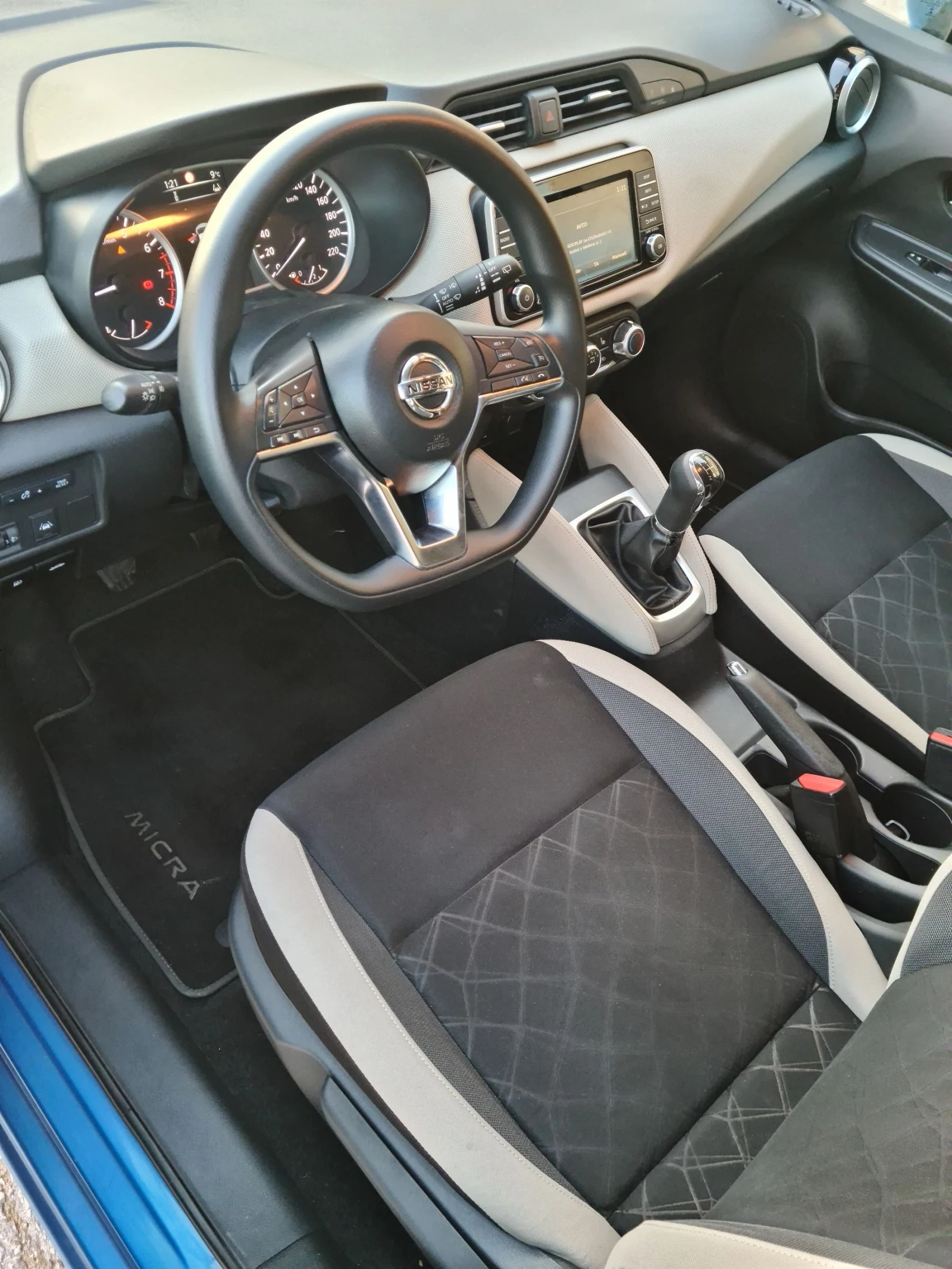 Nissan Micra 1.0i , снимка 8 - Автомобили и джипове - 53818070