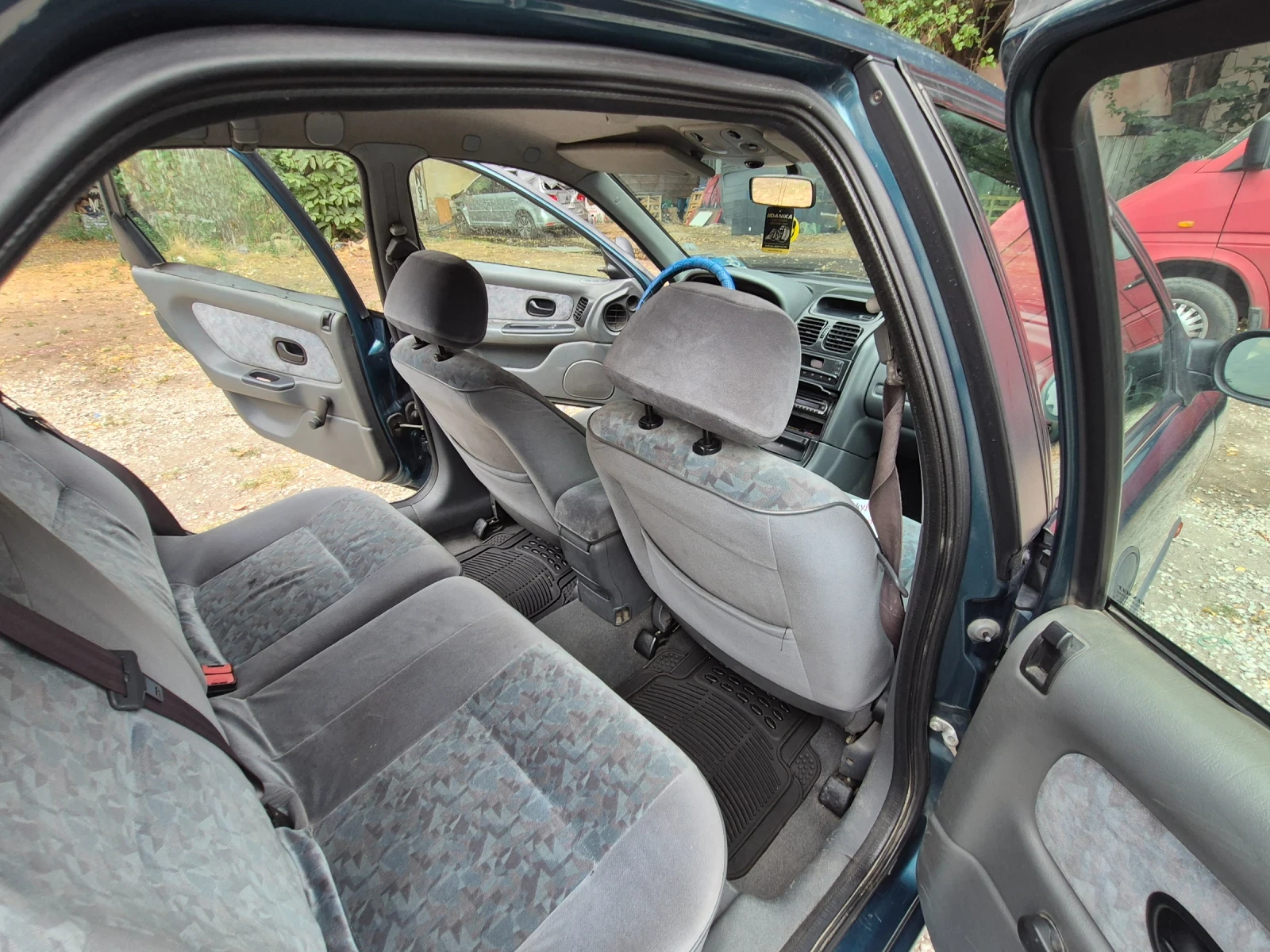 Renault Laguna 1.8i | Mobile.bg � ����������� 9
