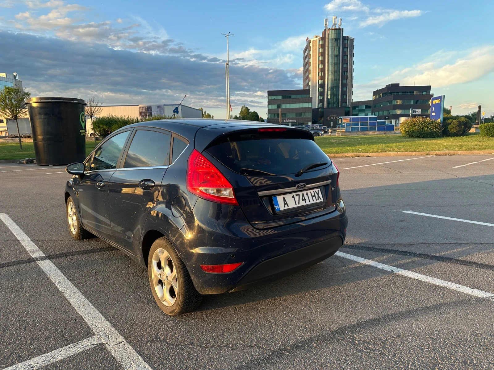 Ford Fiesta 1.4 DI, снимка 5 - Автомобили и джипове - 54545586