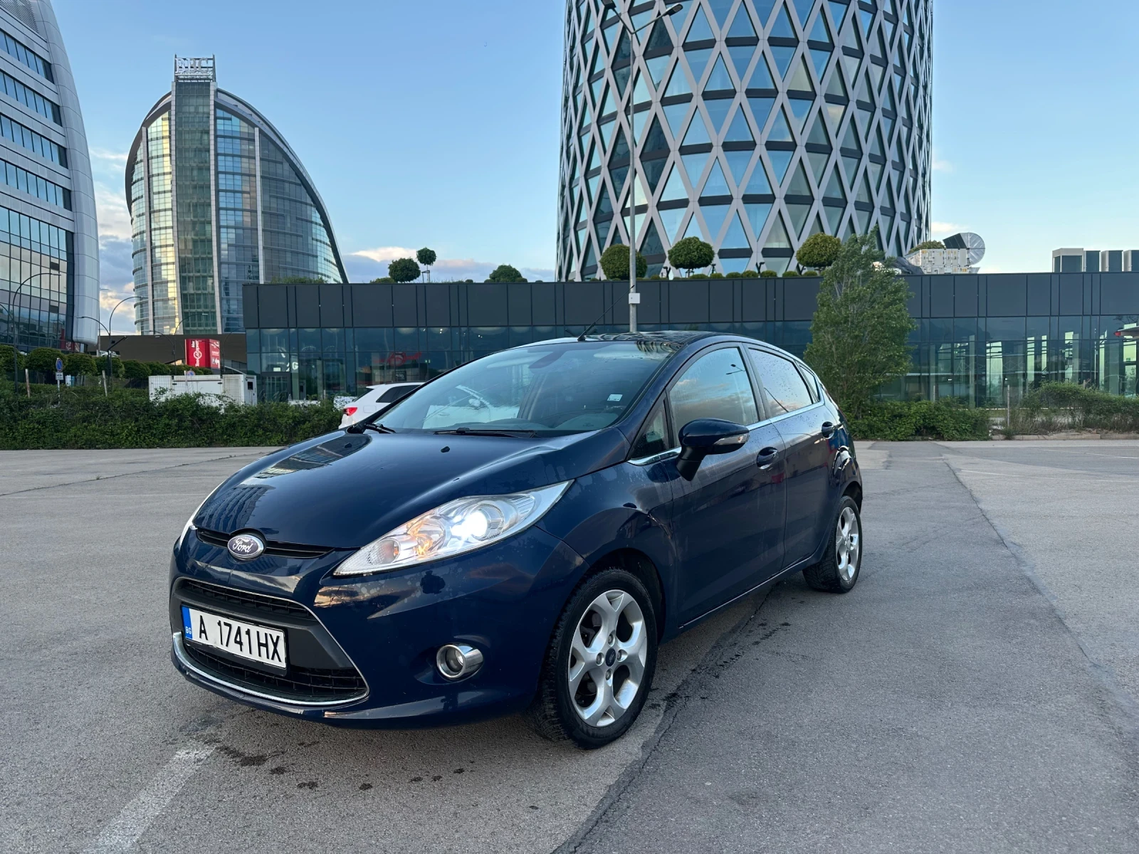 Ford Fiesta 1.4 DI, снимка 4 - Автомобили и джипове - 54545586