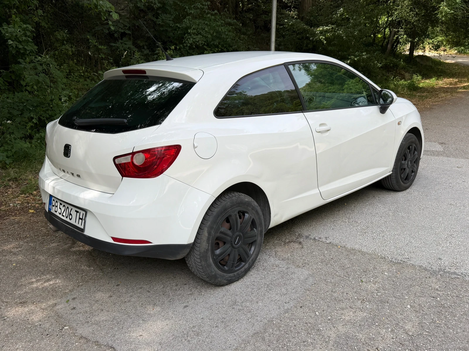 Seat Ibiza, снимка 4 - Автомобили и джипове - 55207321