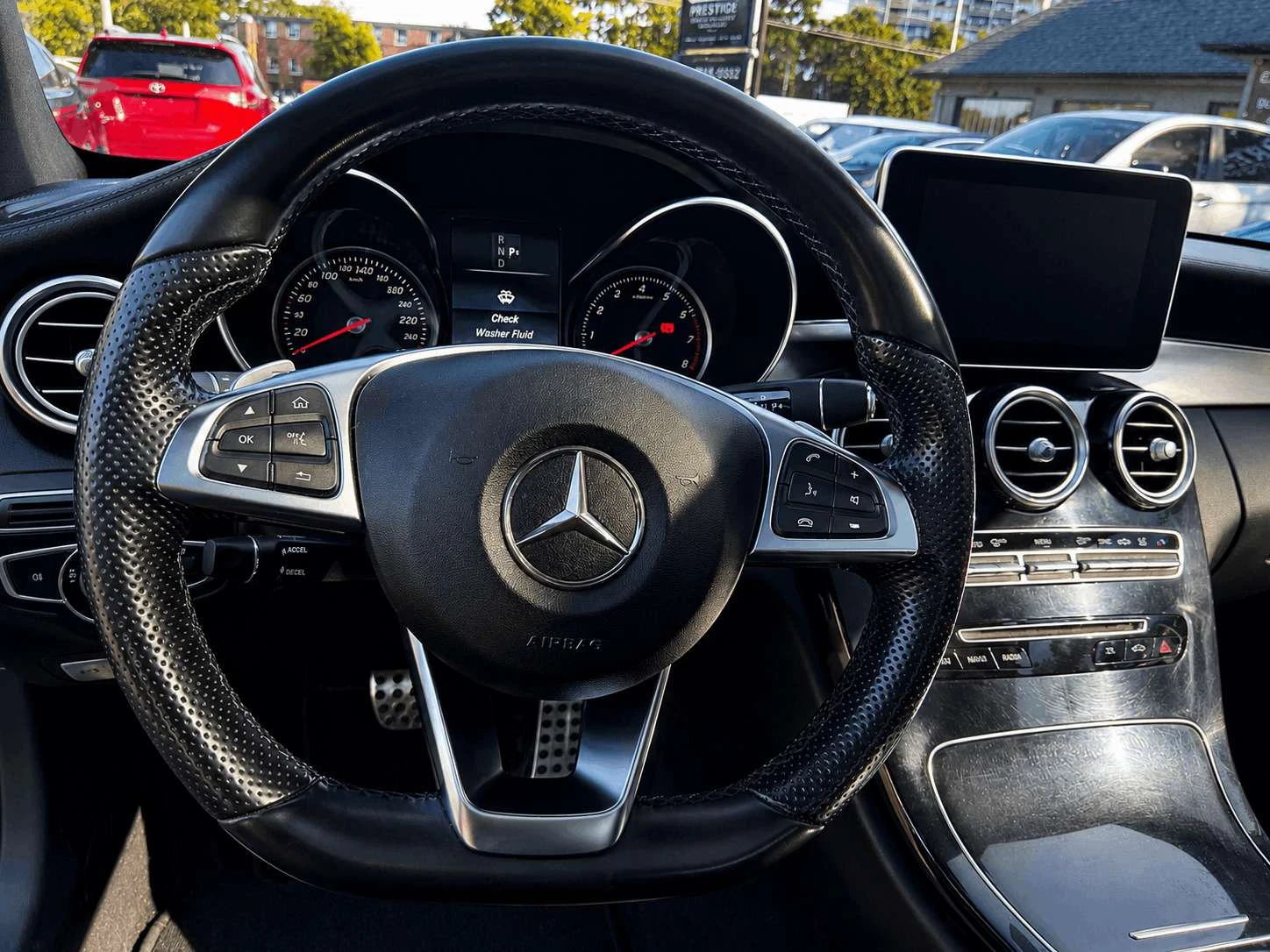 Mercedes-Benz C 300 C300 / Купе / Кожа / Панорама / ЦЕНА до БГ, снимка 14 - Автомобили и джипове - 55491839