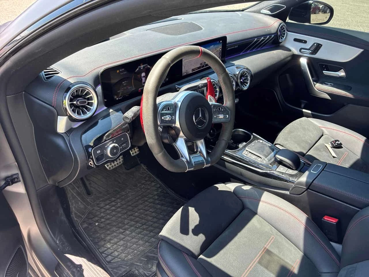 Mercedes-Benz CLA 45 AMG * AMG 45 * CARFAX * ОПЦИЯ ЗА ФИНАНСИРАНЕ, снимка 5 - Автомобили и джипове - 55665445