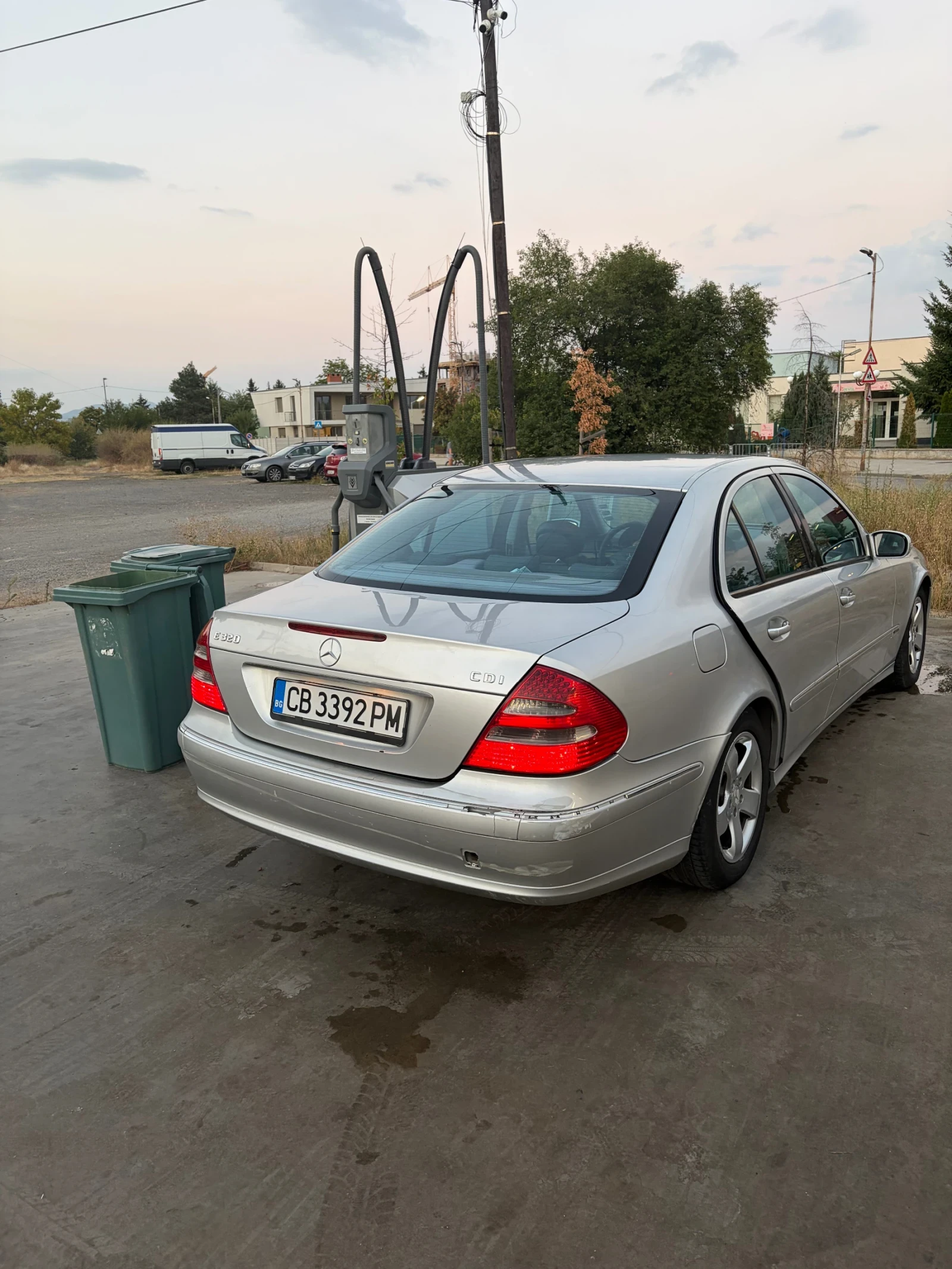 Mercedes-Benz E 320, снимка 4 - Автомобили и джипове - 55909497