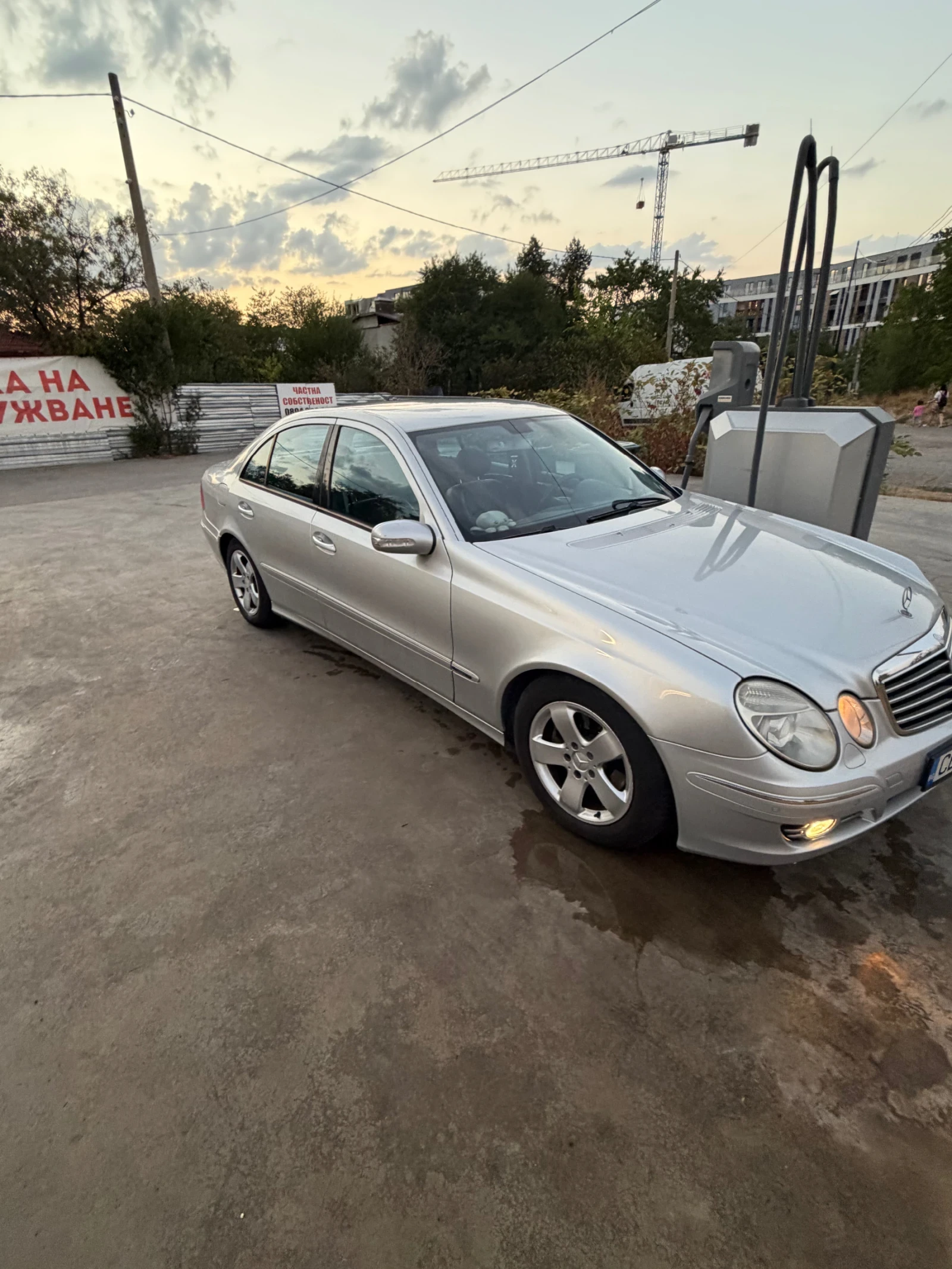 Mercedes-Benz E 320, снимка 3 - Автомобили и джипове - 55909497