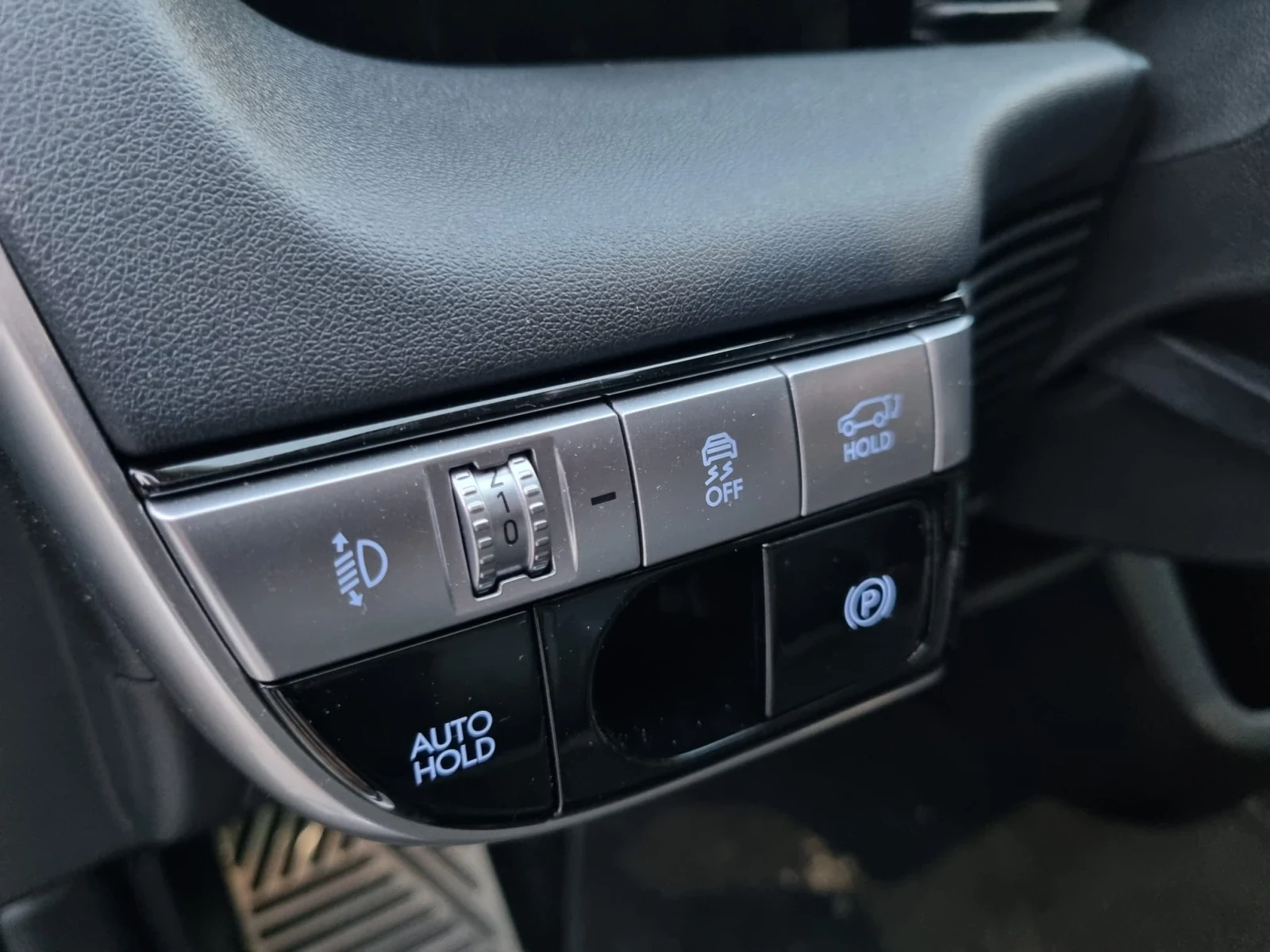 Hyundai Ioniq 5 ШВЕЙЦАРИЯ, снимка 13 - Автомобили и джипове - 55965550