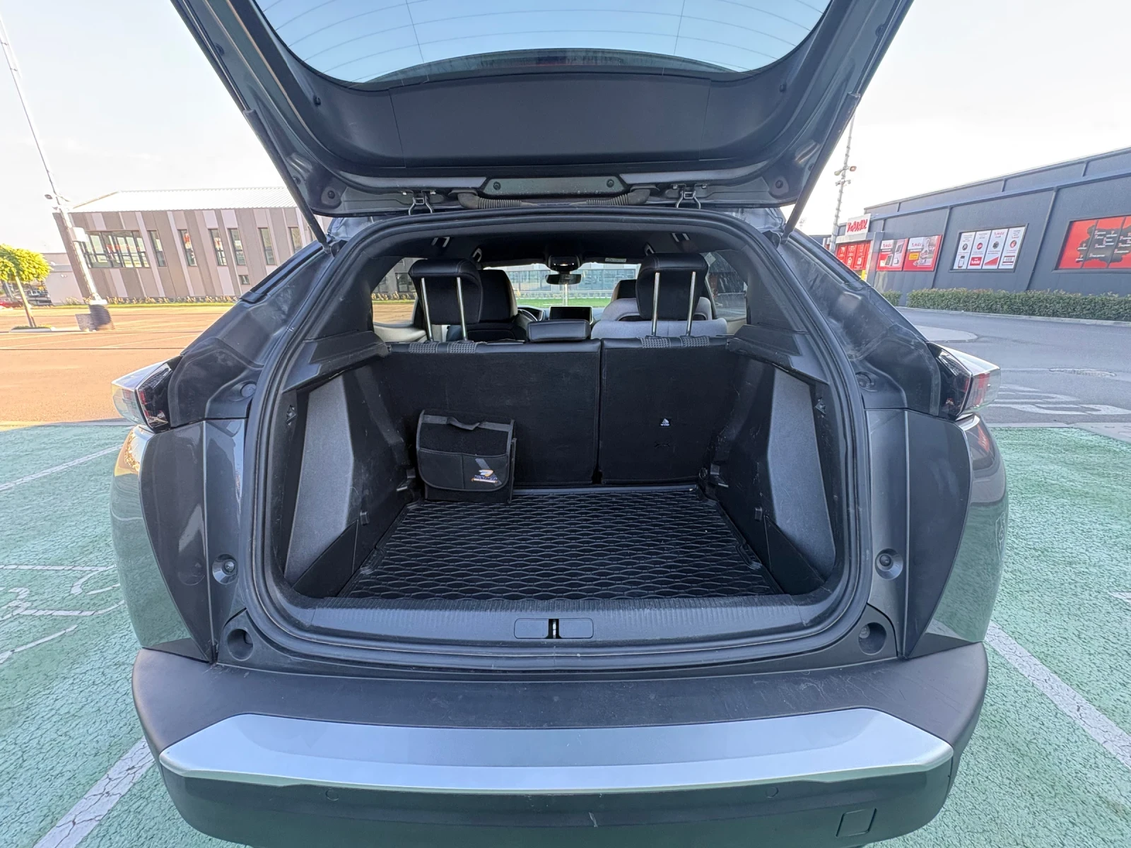 Peugeot 2008 1.2 GT, снимка 9 - Автомобили и джипове - 55971110