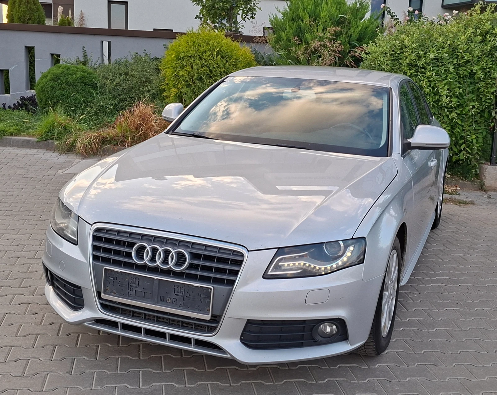 Audi A4 2.0TDI* (140кс)* LED* HOB BHOC* * 