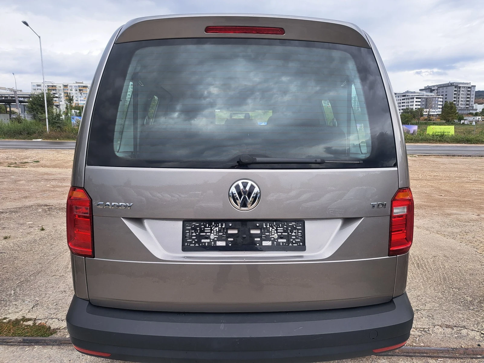 VW Caddy 2.0 D 7места, снимка 5 - Автомобили и джипове - 56264316