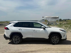 Toyota Rav4 HYBRID LIMITED * 360 CAMERA * BLIND SPOT * AWD * , снимка 2