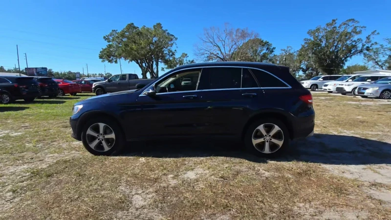 Mercedes-Benz GLC 300 ПАНОРАМА* ПОДГРЕВ* МАСАЖ* КАМЕРА* КЕЙЛЕС, снимка 4 - Автомобили и джипове - 48104021