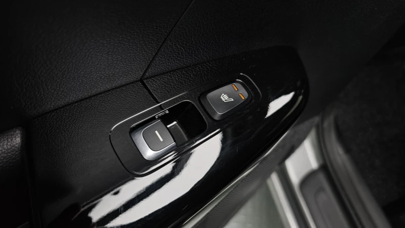 Kia Sportage 2.0 2WD NOBLESSE PLUS autogeorge.com, снимка 17 - Автомобили и джипове - 52389360