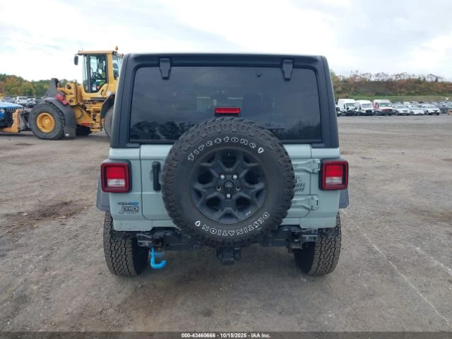 Jeep Wrangler 4XE 4X4 - изображение 9