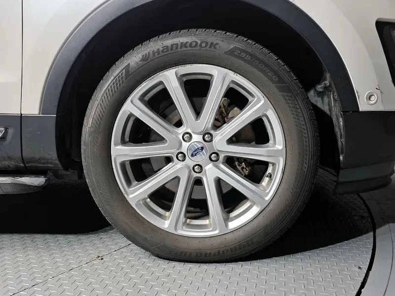 Ford Explorer 2.3 AWD, снимка 5 - Автомобили и джипове - 54351870