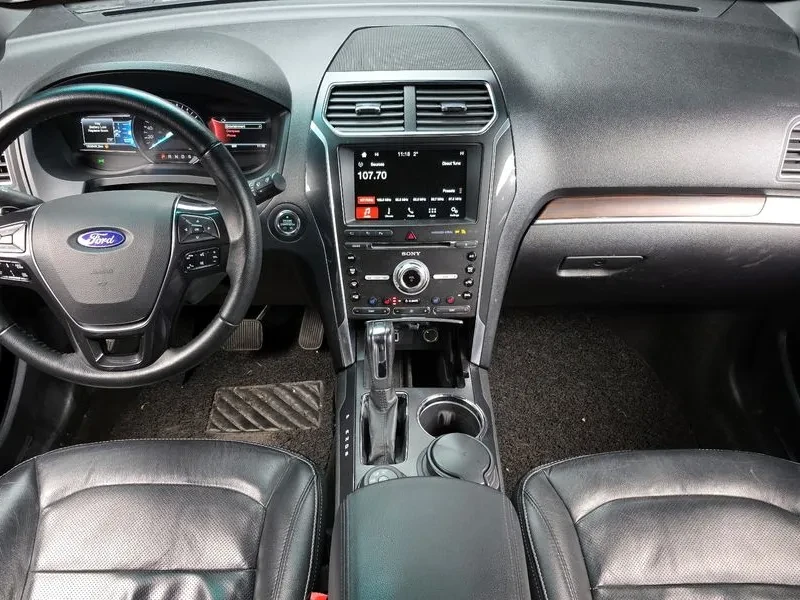 Ford Explorer 2.3 AWD, снимка 7 - Автомобили и джипове - 54351870