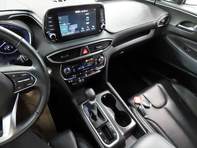 Hyundai Santa fe 2.0 Automatic, снимка 11 - Автомобили и джипове - 55656287
