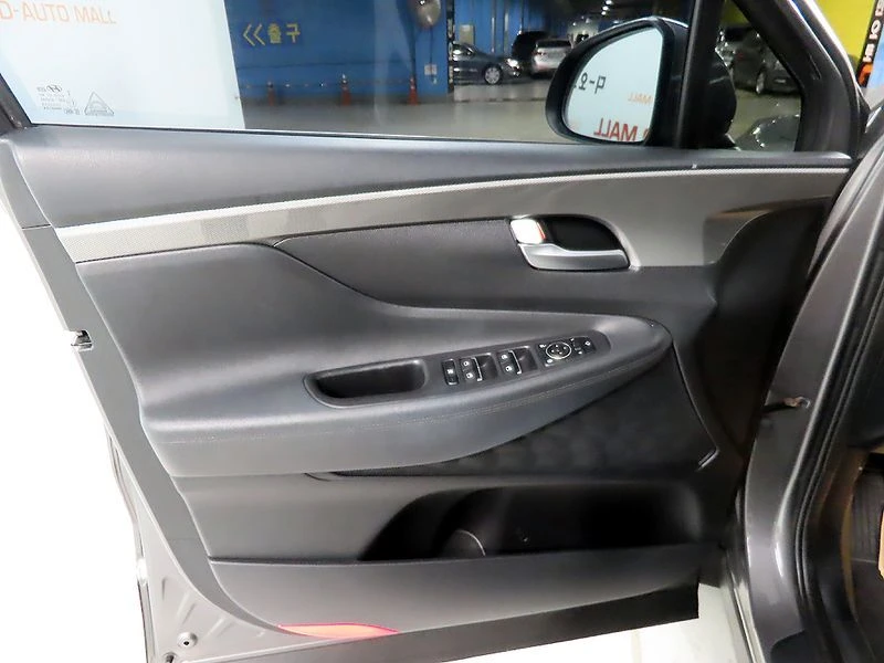 Hyundai Santa fe 2.0 Automatic, снимка 8 - Автомобили и джипове - 55656287