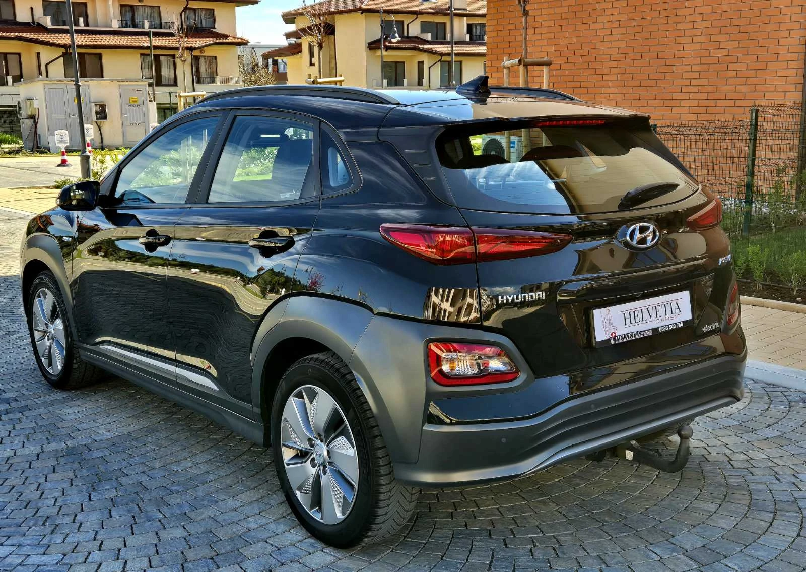 Hyundai Kona * 64KWh* SOH100%* KRELL* DISTRONIC* LANE-ASSST*  - изображение 3
