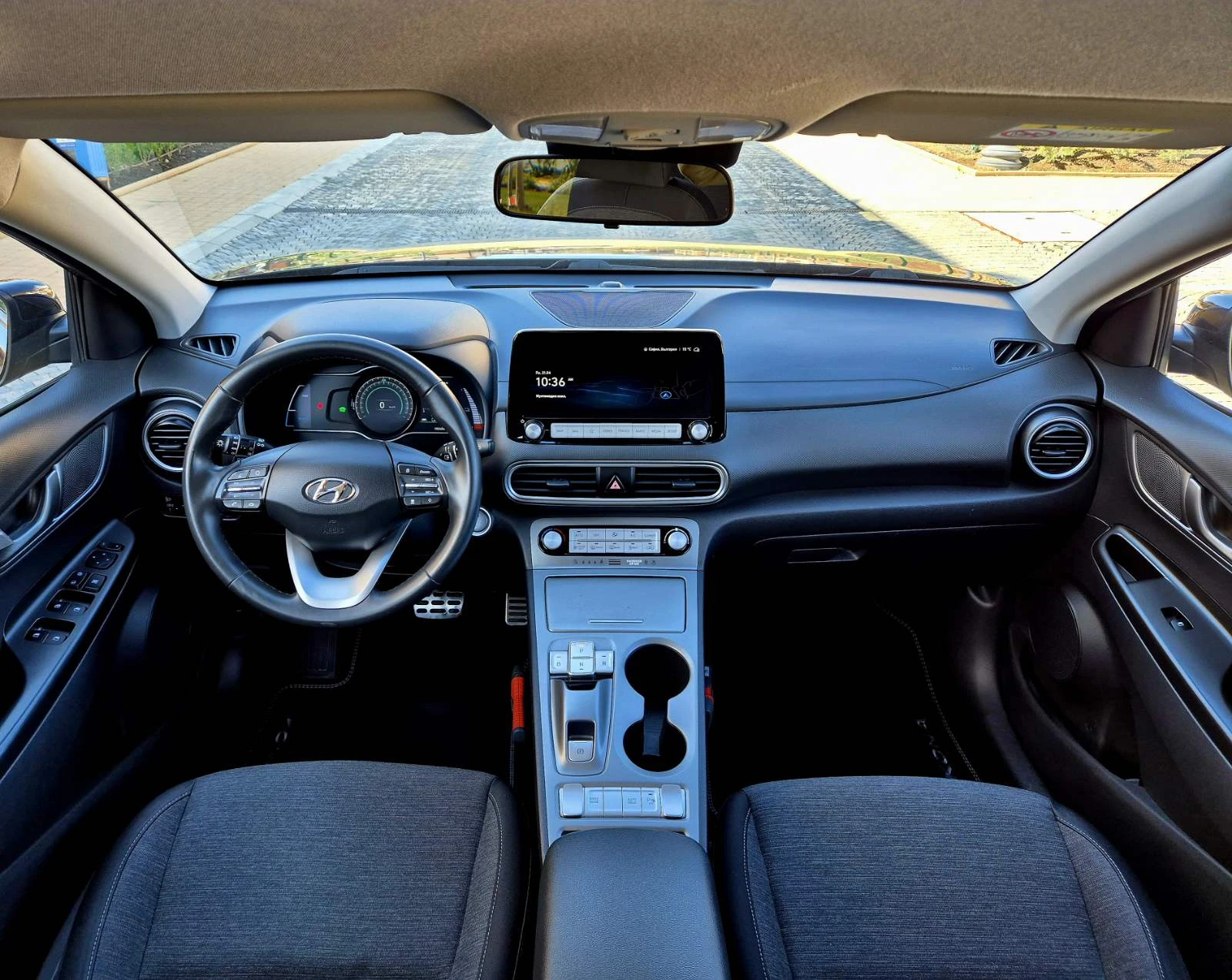 Hyundai Kona * 64KWh* SOH100%* KRELL* DISTRONIC* LANE-ASSST*  - изображение 9