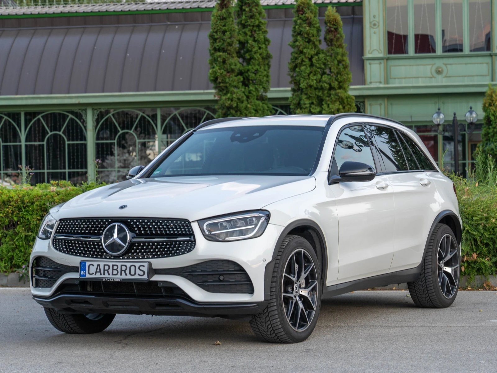 Mercedes-Benz GLC 400 AMG 4MATIC Digital NightPackage Distronic 313 кс. - изображение 3