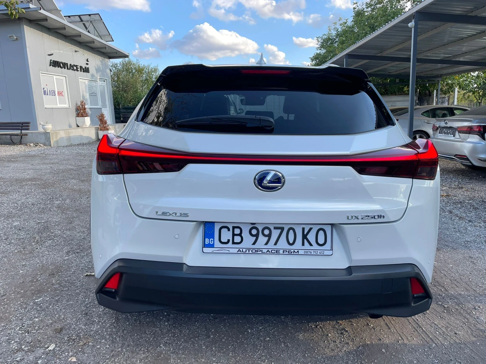 Lexus UX 250h 4x4/HUD/BSM/Relax+ HHC | Mobile.bg — изображение 6