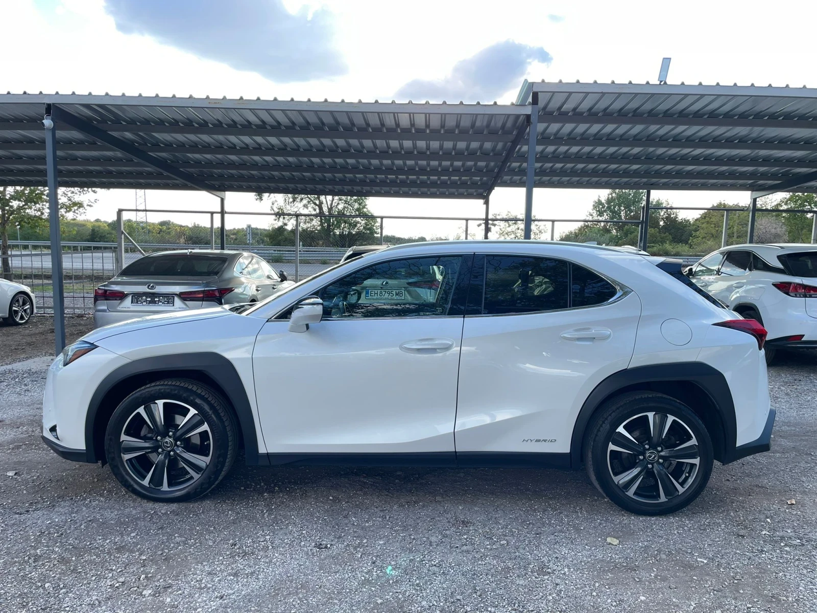Lexus UX 250h 4x4/HUD/BSM/Relax+ HHC | Mobile.bg — изображение 8