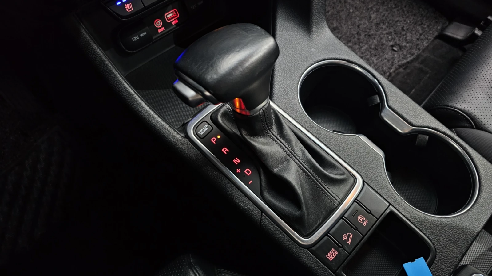 Kia Sportage 2.0 2WD NOBLESSE PLUS - изображение 9