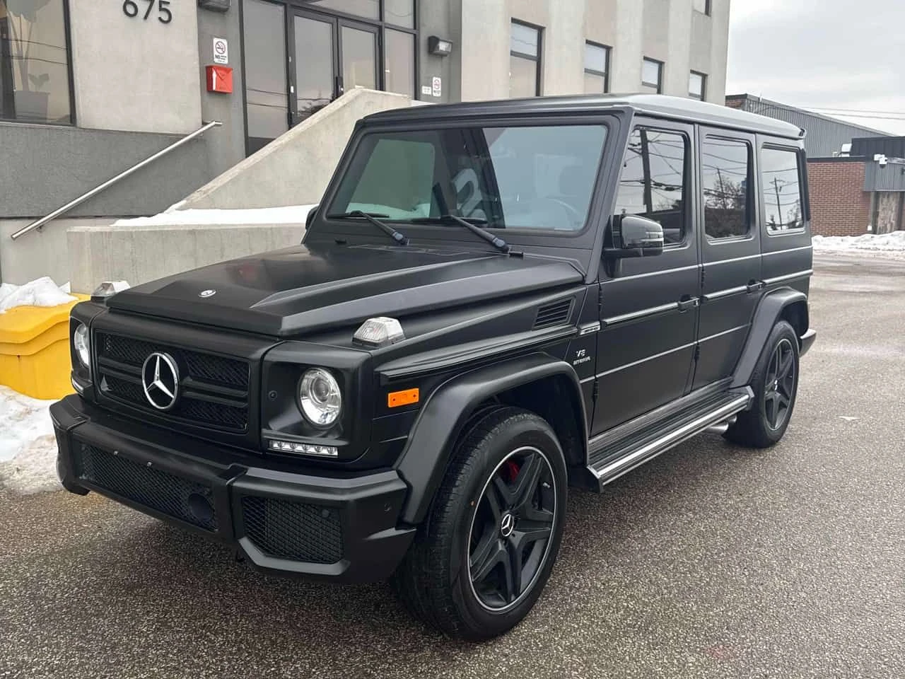Mercedes-Benz G 63 AMG * ДИСТРОНИК* ПОДГРЕВ* ОБДУХВАНЕ* 96514 КМ ПРОБЕГ* 