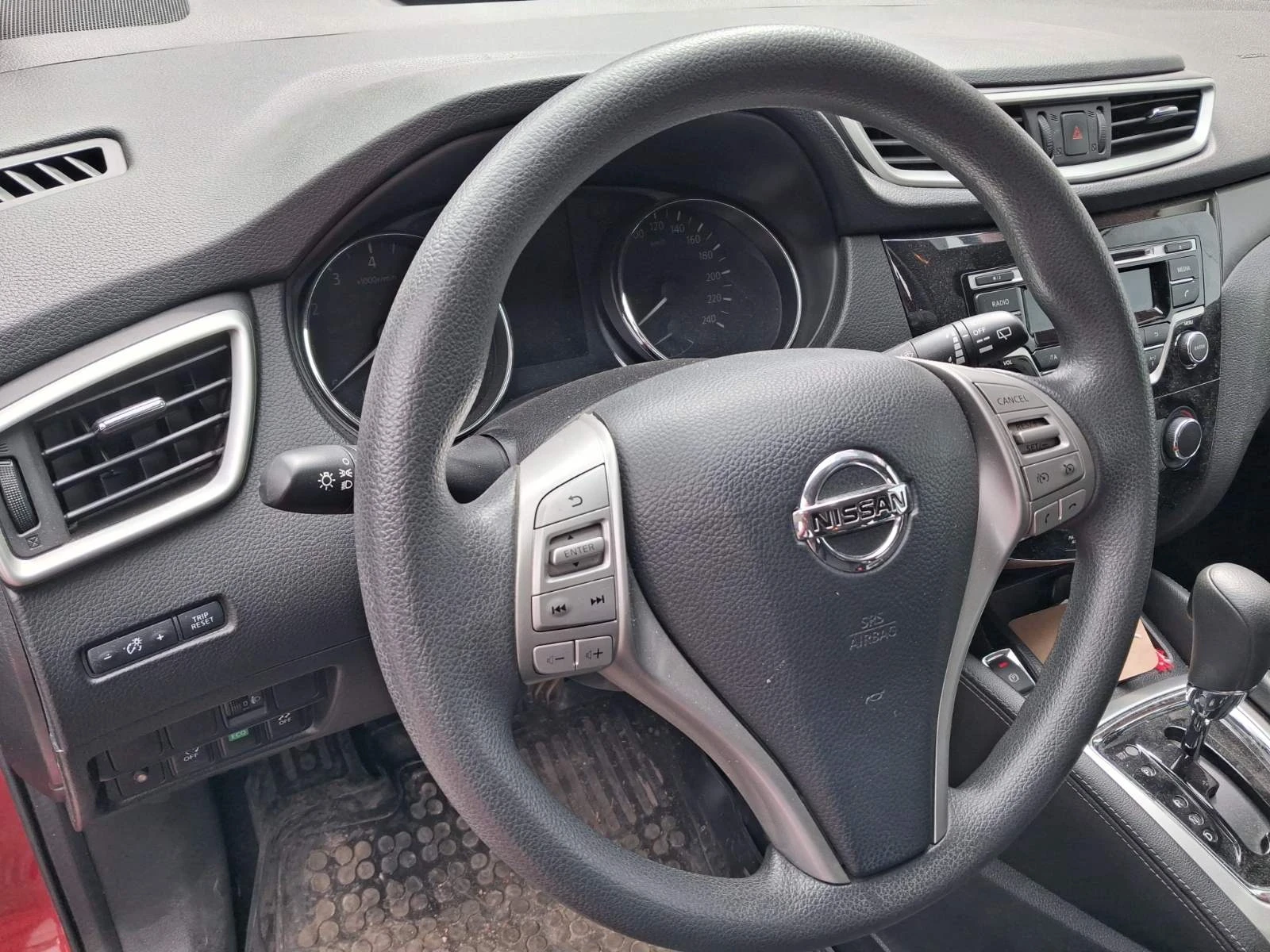 Nissan Qashqai 1.2 DIG-T, АВТОМАТИК, снимка 7 - Автомобили и джипове - 54611093