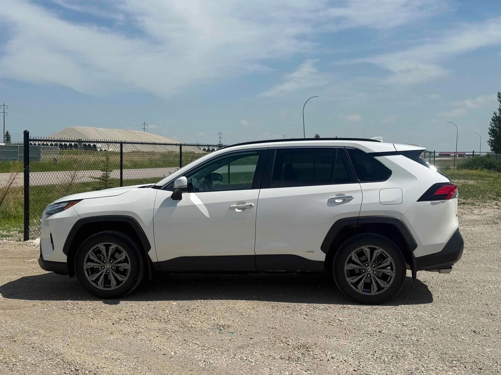Toyota Rav4 HYBRID LIMITED * 360 CAMERA * BLIND SPOT * AWD * , снимка 3 - Автомобили и джипове - 55413348