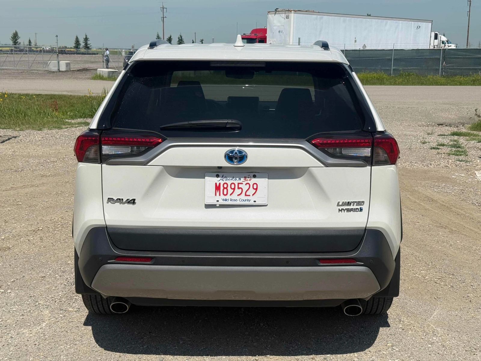 Toyota Rav4 HYBRID LIMITED * 360 CAMERA * BLIND SPOT * AWD * , снимка 4 - Автомобили и джипове - 55413348