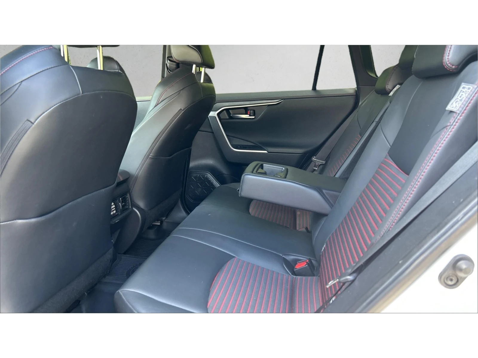 Toyota Rav4 2.5 Plug-in Hybrid STYLE, ������� ������ �� 399   | Mobile.bg � ����������� 12