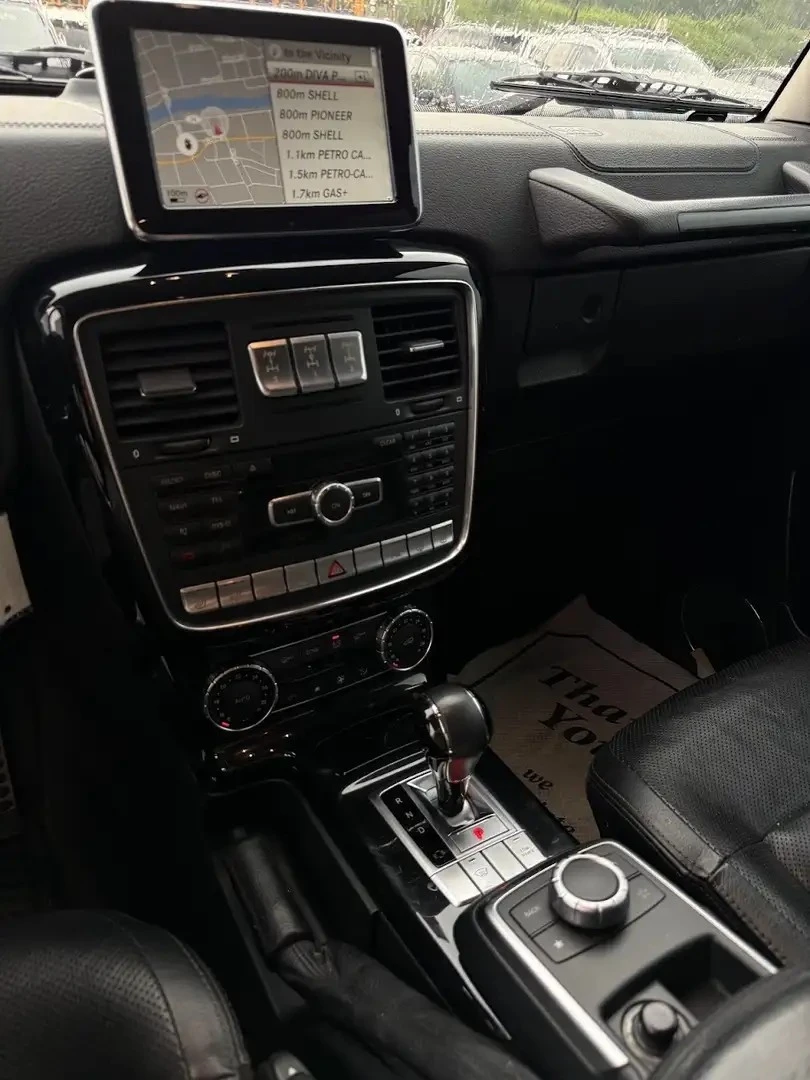Mercedes-Benz G 500 * ПАНО* KEYLESS* Camera* ПОДГРЕВ* , снимка 12 - Автомобили и джипове - 55586938