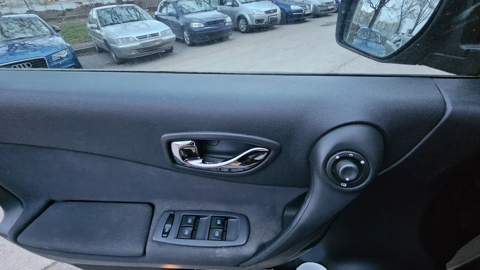 Renault Koleos 4x4, 150HP, фейслифт, снимка 13 - Автомобили и джипове - 56265996