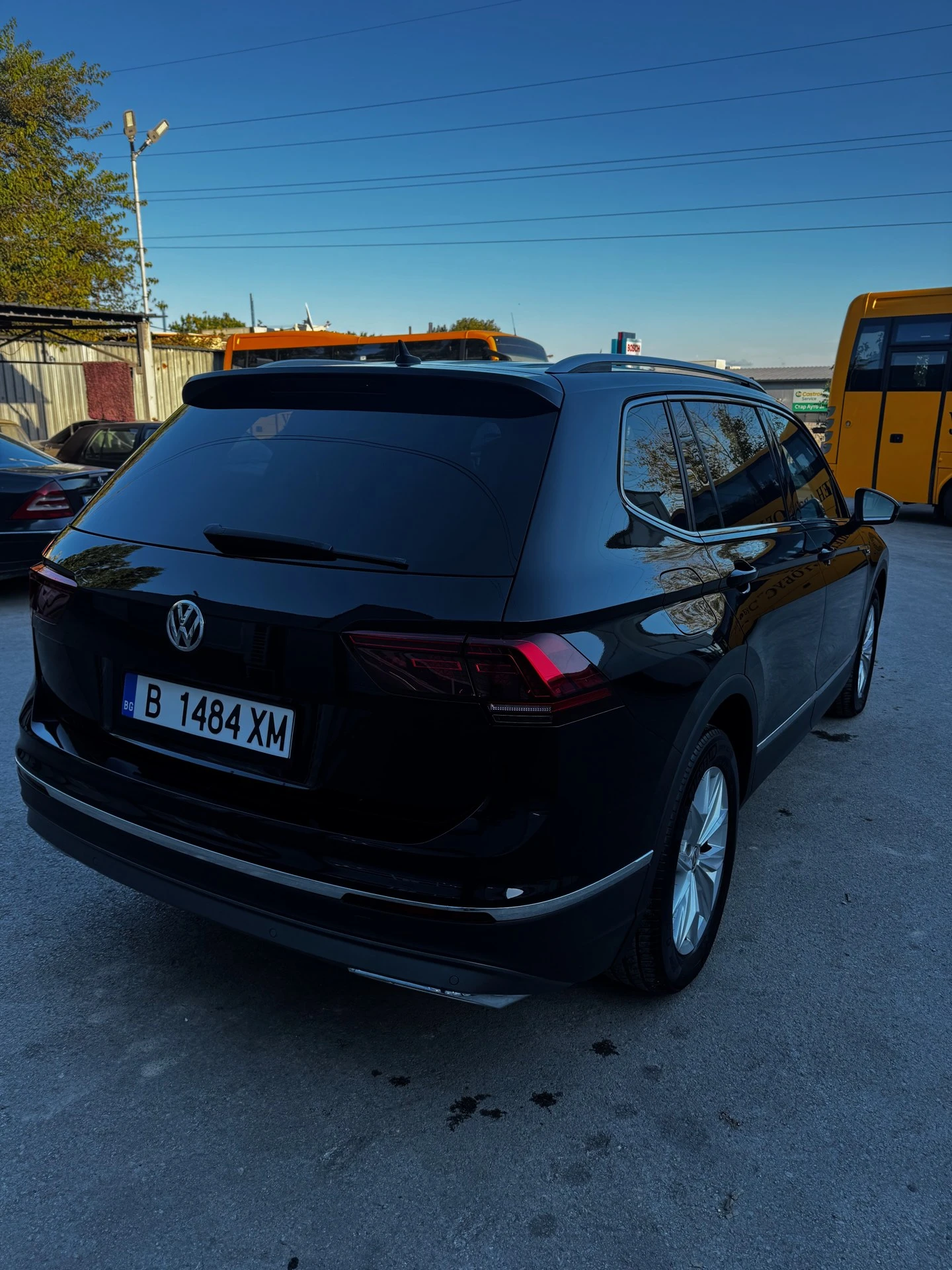 VW Tiguan Allspace 2.0 TSI 4Motion DSG, снимка 5 - Автомобили и джипове - 56299125