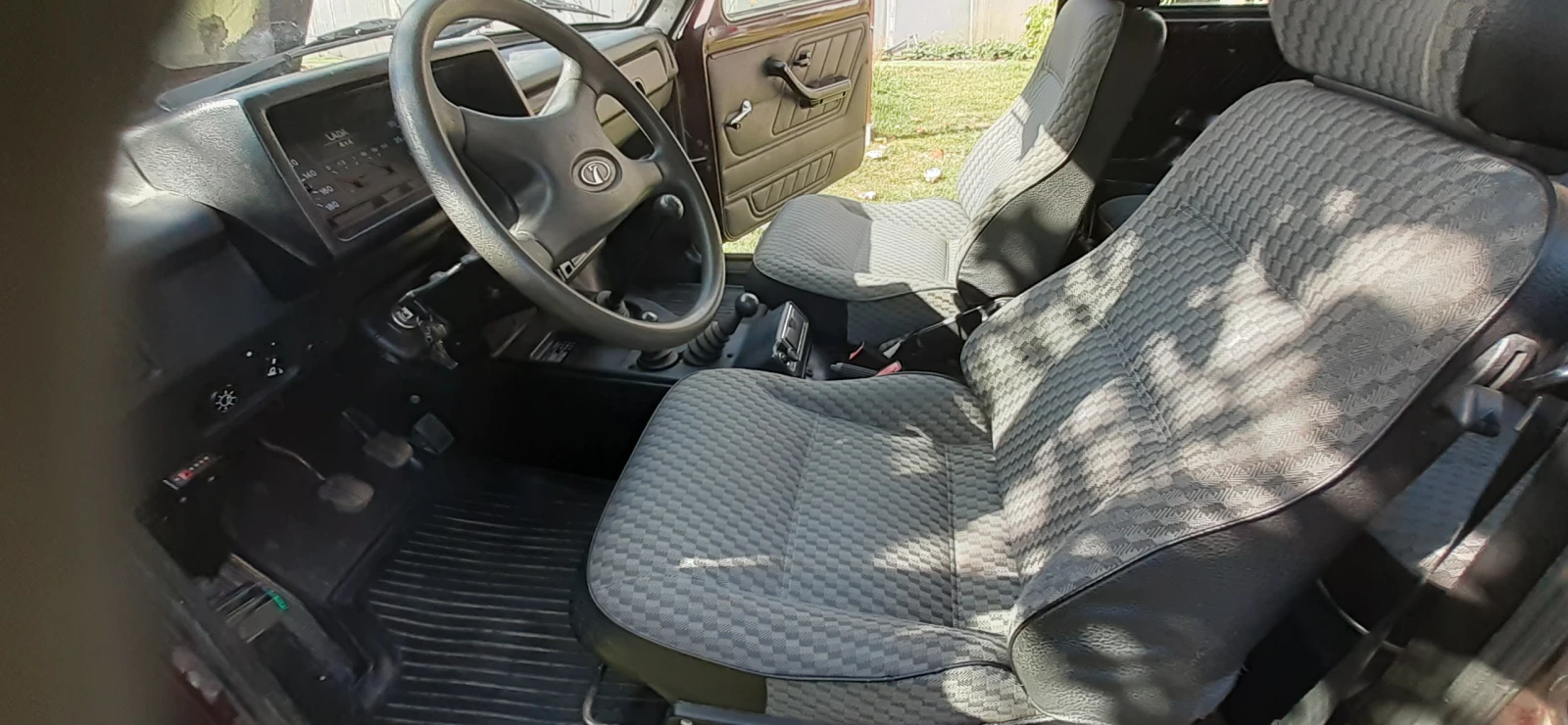 Lada Niva 21214, снимка 14 - Автомобили и джипове - 56568219