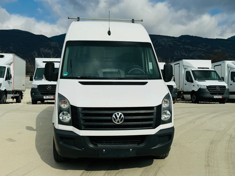 VW Crafter Немски!КАТО НОВ!ТОП!ТОП!ТОП!НАВИ!КЛИМАТР!, снимка 2 - Бусове и автобуси - 48978065