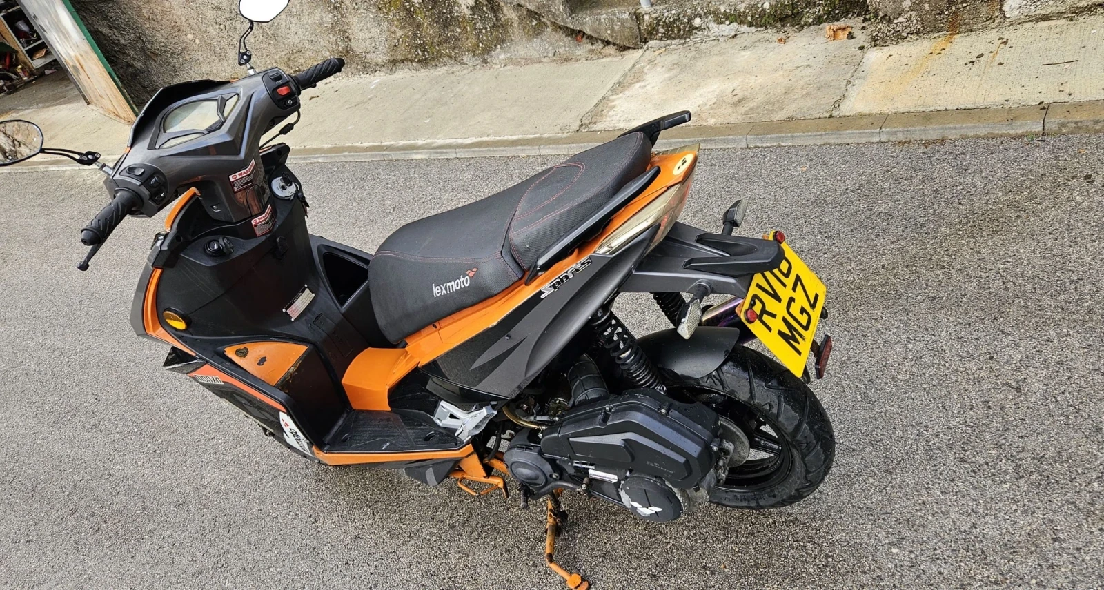 Lexmoto Scooters Monza 125 - изображение 7