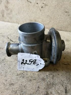 EGR КЛАПАН - BMW E46 E38 E39 - 2.0D 3.0D , снимка 1