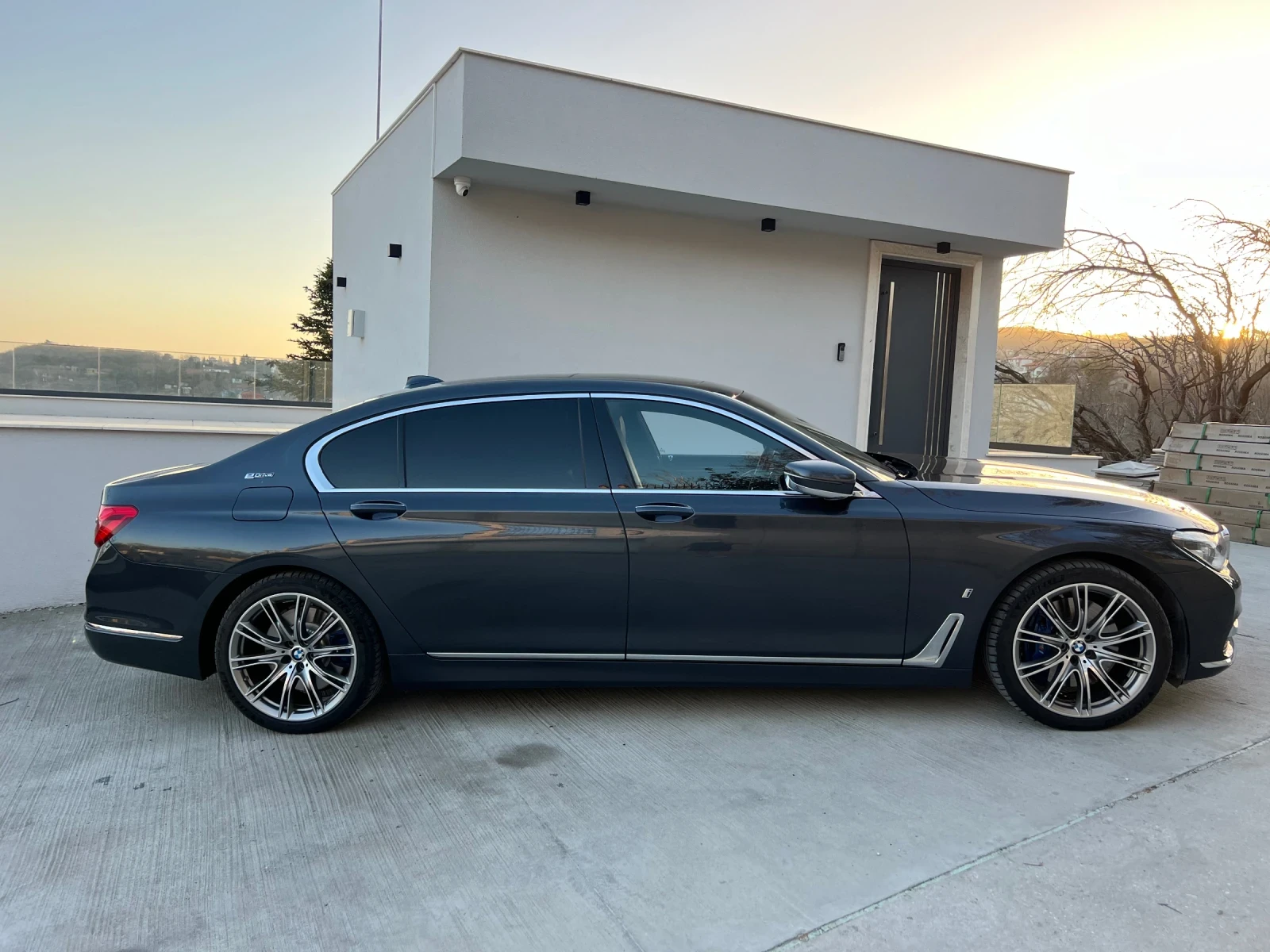    275/35R20  BMW 740 | Mobile.bg   2