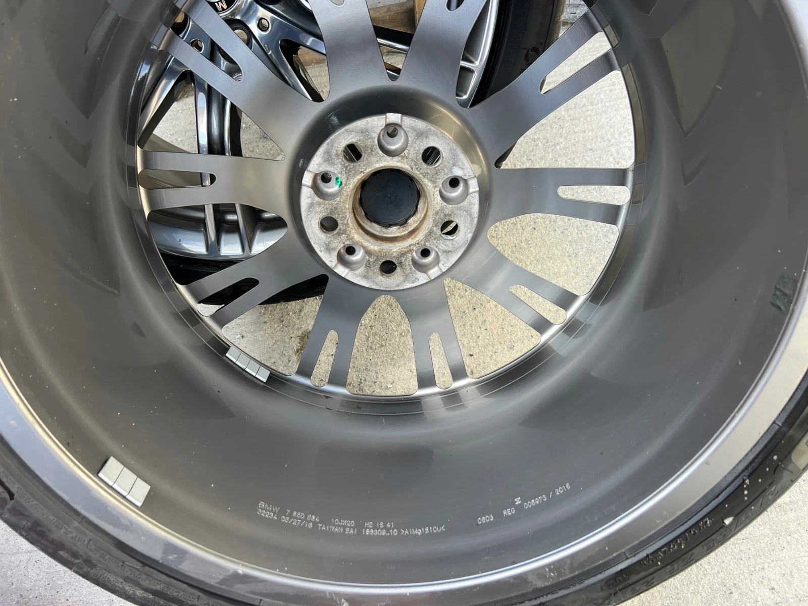    275/35R20  BMW 740 | Mobile.bg   12