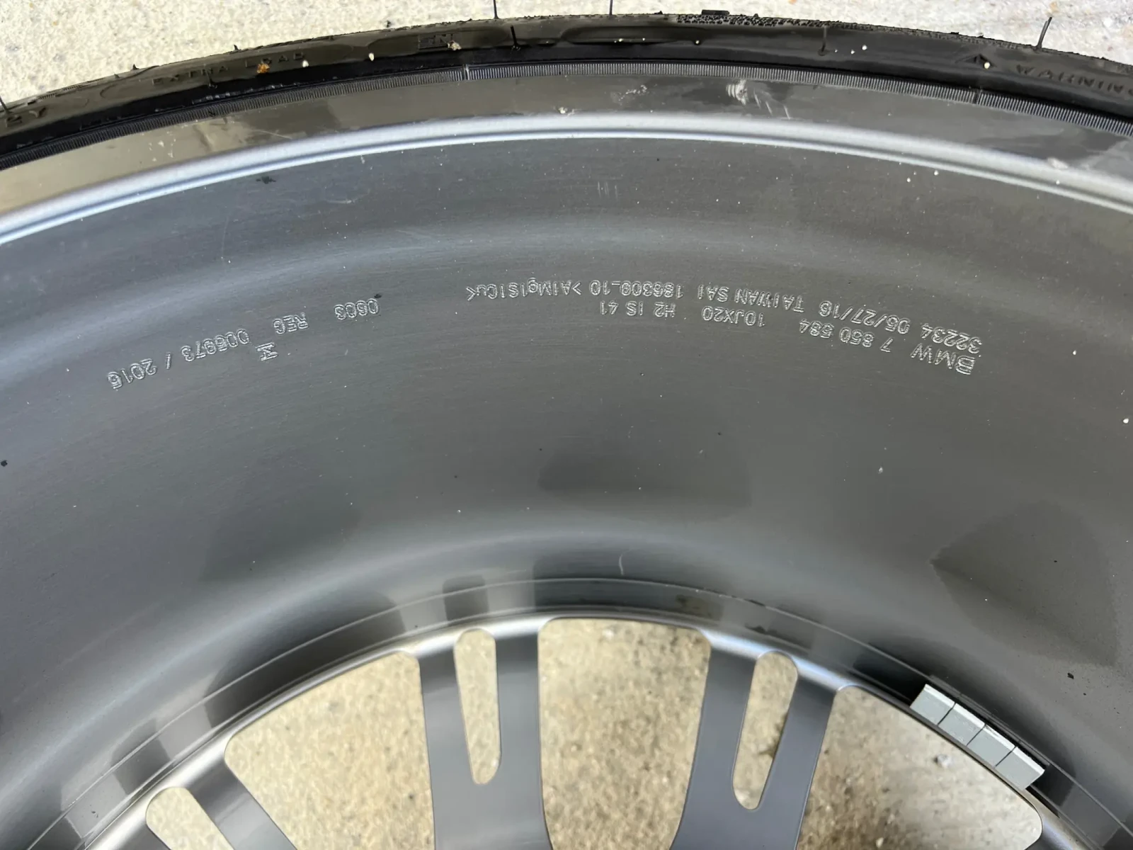    275/35R20  BMW 740 | Mobile.bg   11