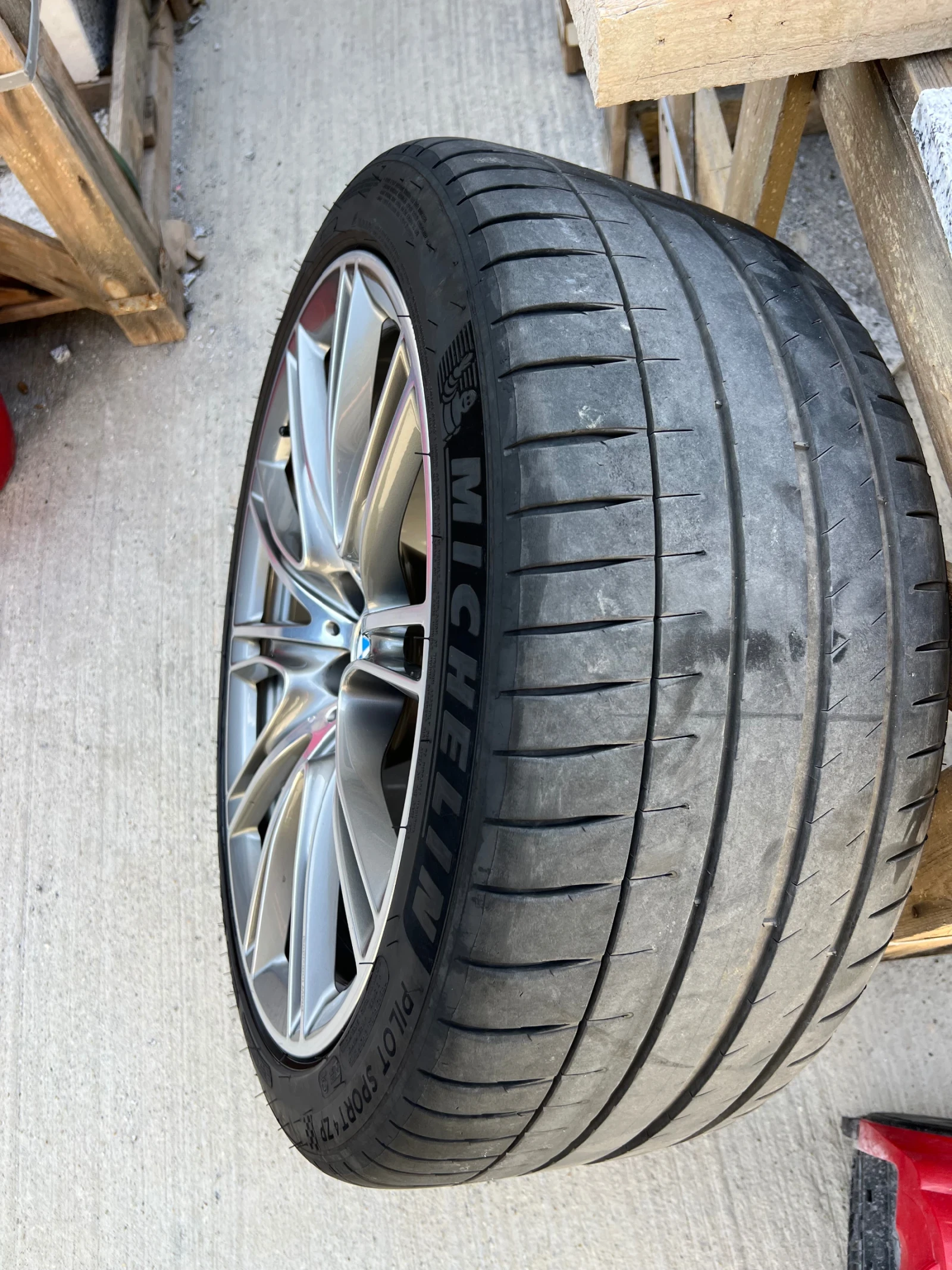    275/35R20  BMW 740 | Mobile.bg   16