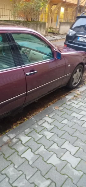 Mercedes-Benz E 230, снимка 6